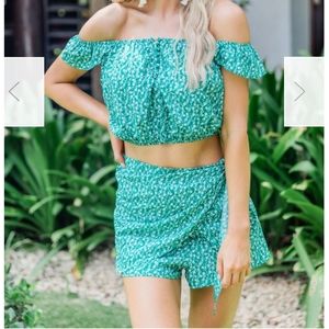 "Celebrate summer" two piece set in green